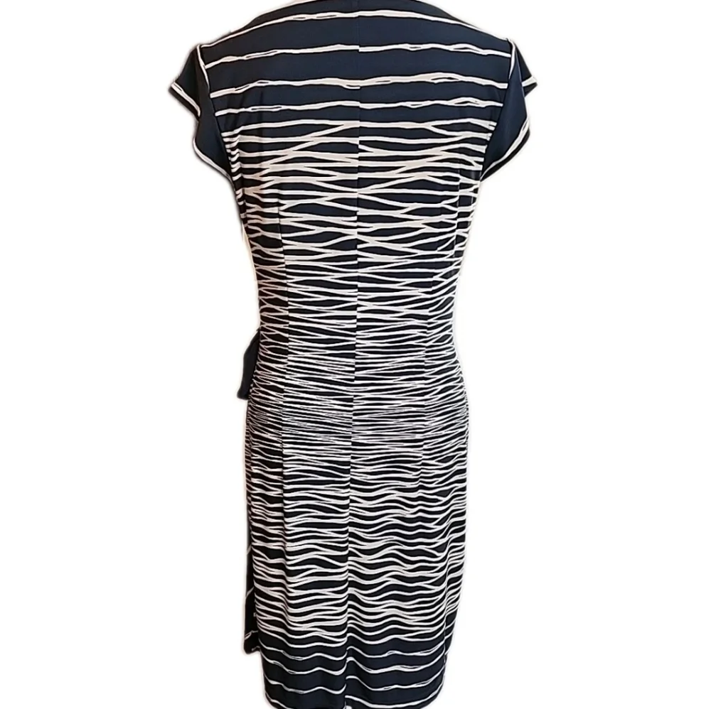 832. Dress Barn Pullover Blue & Cream  Dress with Side Bow Size 8